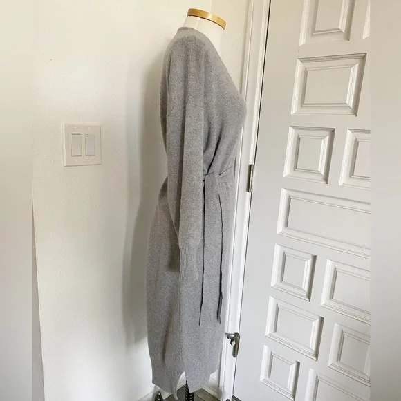 Peserico Gray (Grey) Cashmere Wool Silk Sweater Dress Tie Waist Size 48 IT - Picture 4 of 15